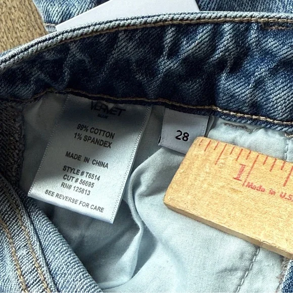 Vervet Blue Women's Kate Barrel Fit Jeans - Light Blue - Picture 12 of 16